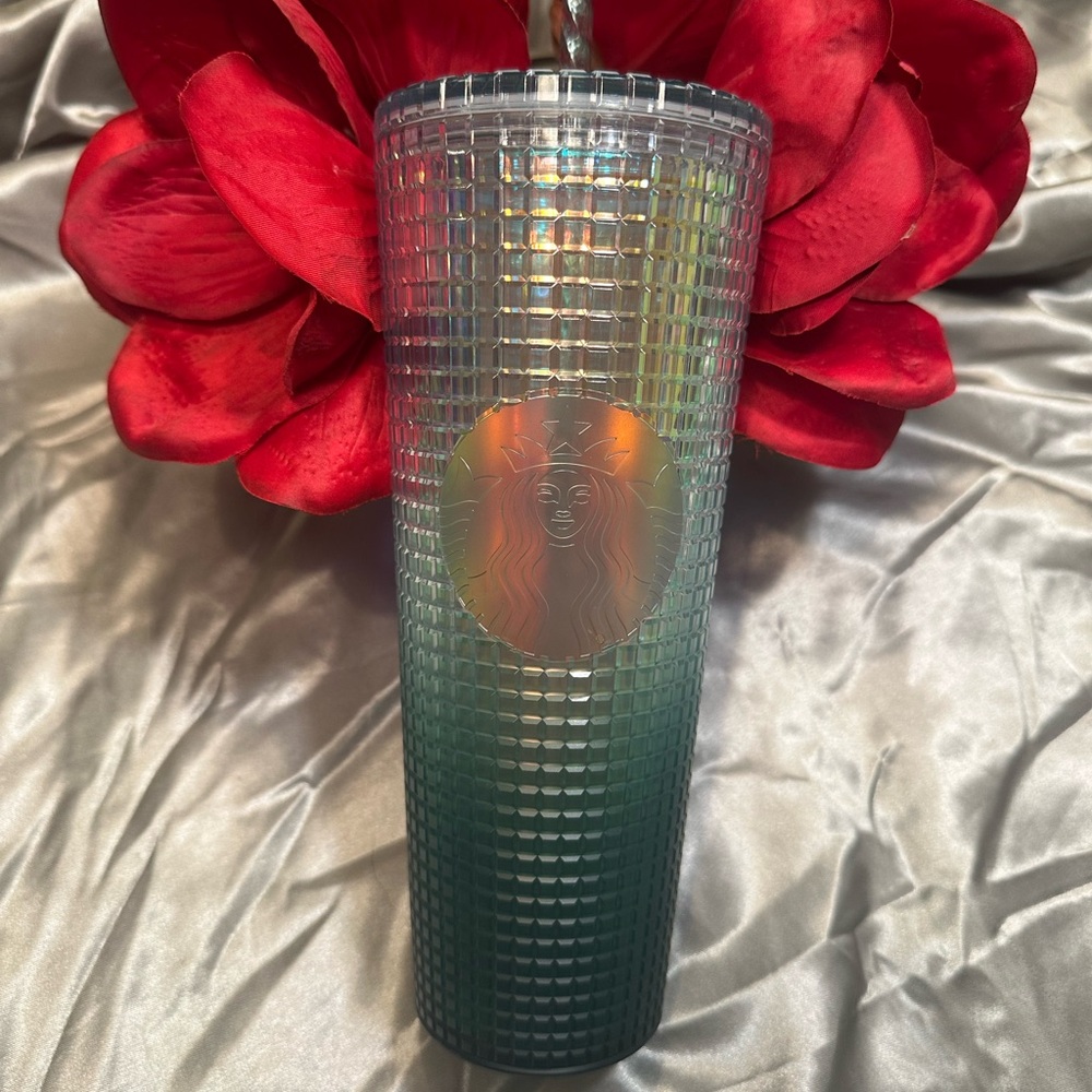 🌹 STARBUCKS • Green Metallic 24 oz TUMBLER CUP